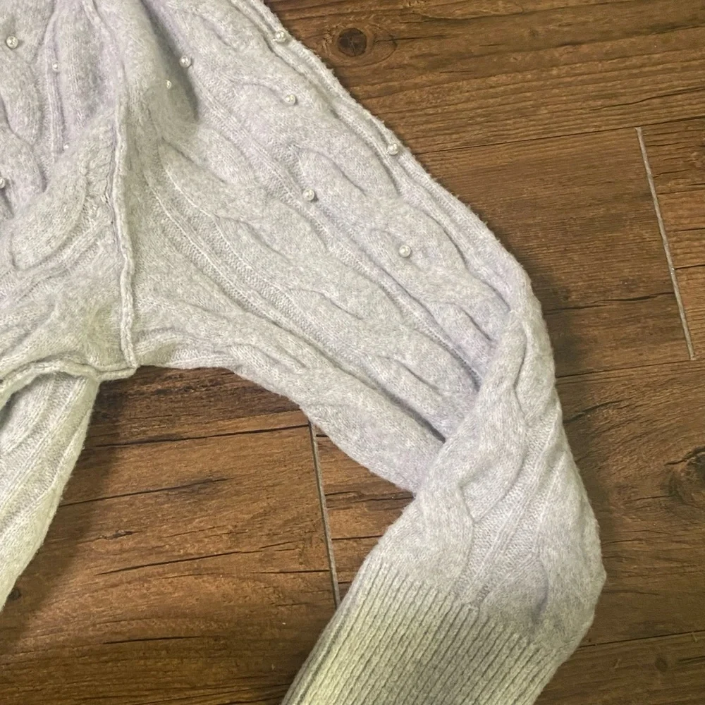 aerie cozy cable
